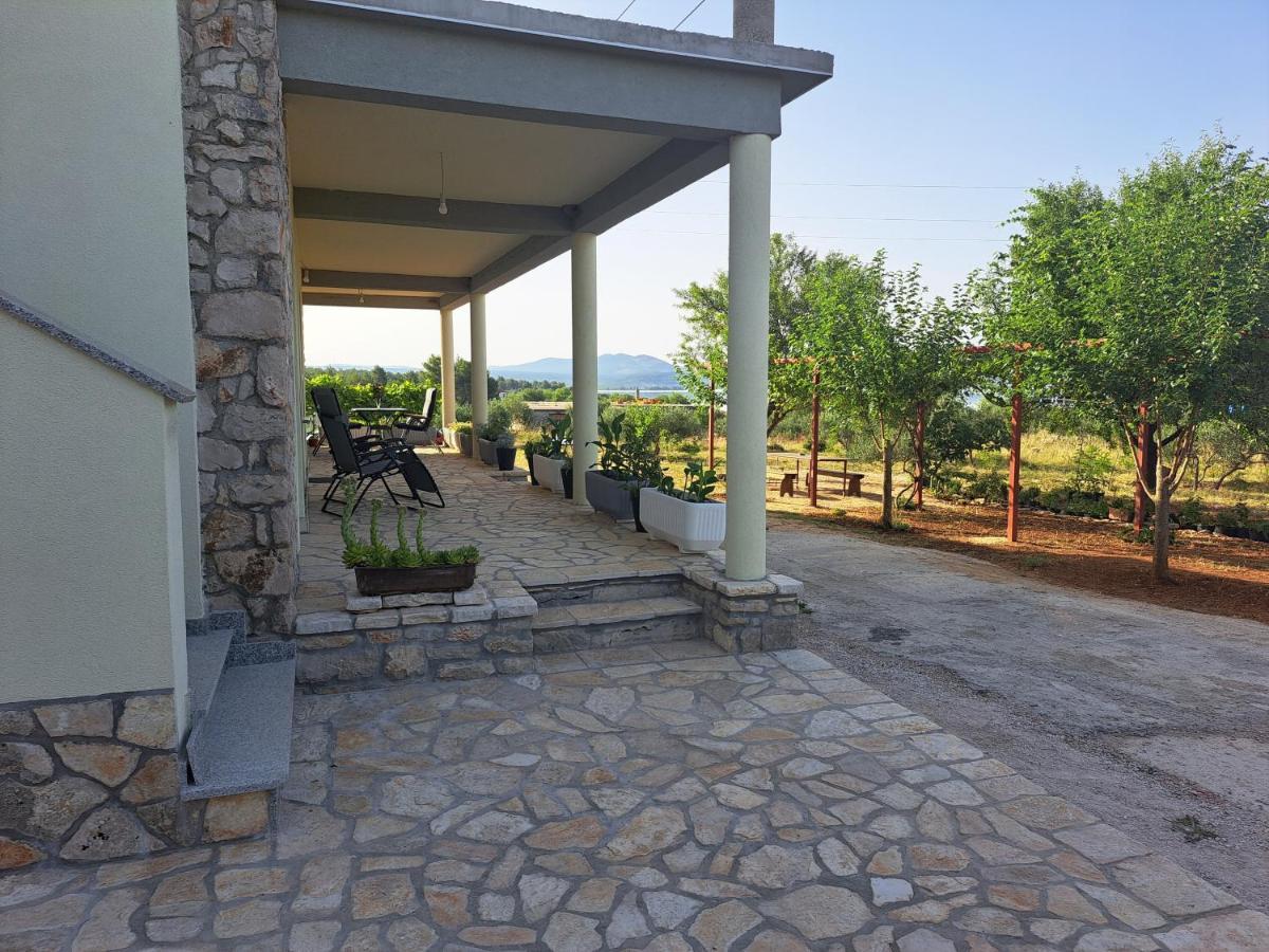 Apartment Marella Skradin Esterno foto